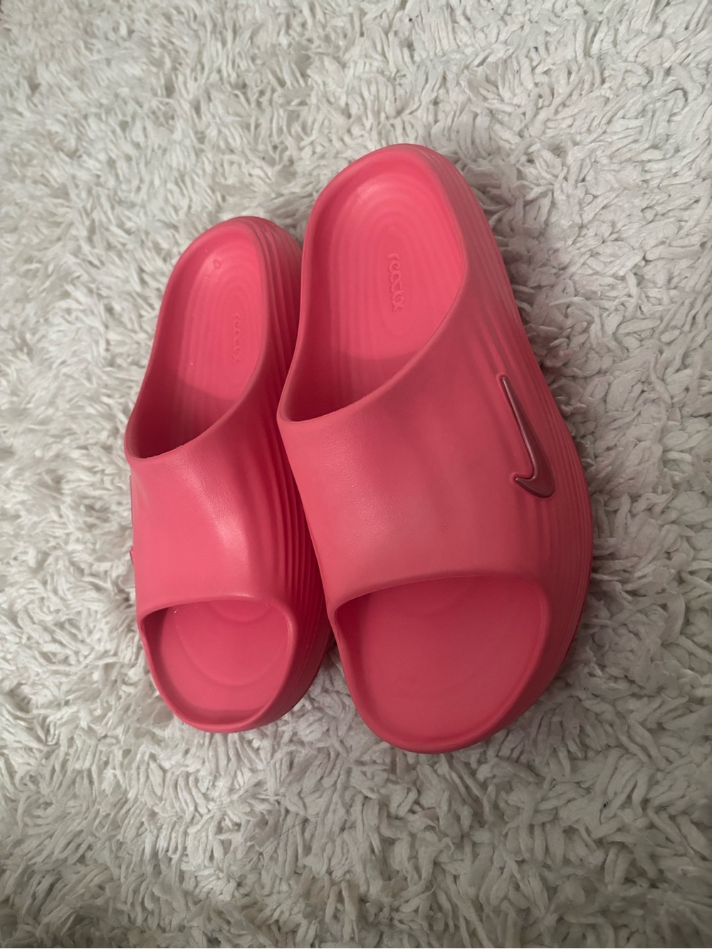 Nike PinkSlide Sandals with Swoosh size 9 like new